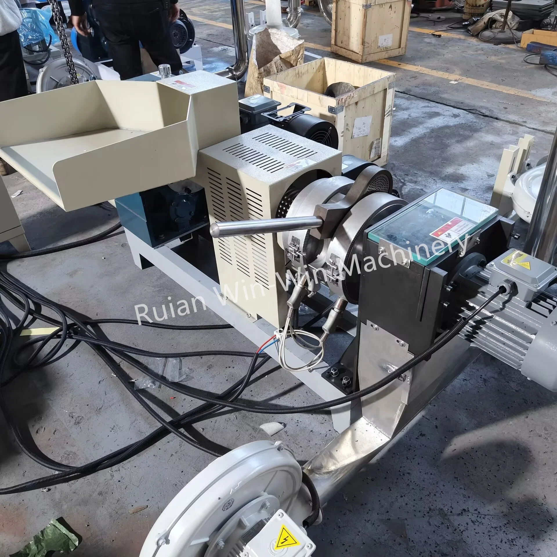 GYR-75 Mini LDPE, PP, HDPE Recycling Machine and Plastic Granulator Pelletizer with air Cooling