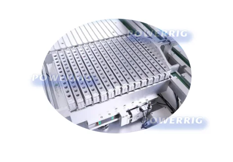 Автоматическая машина для нанесения макияжа с жидкостью и