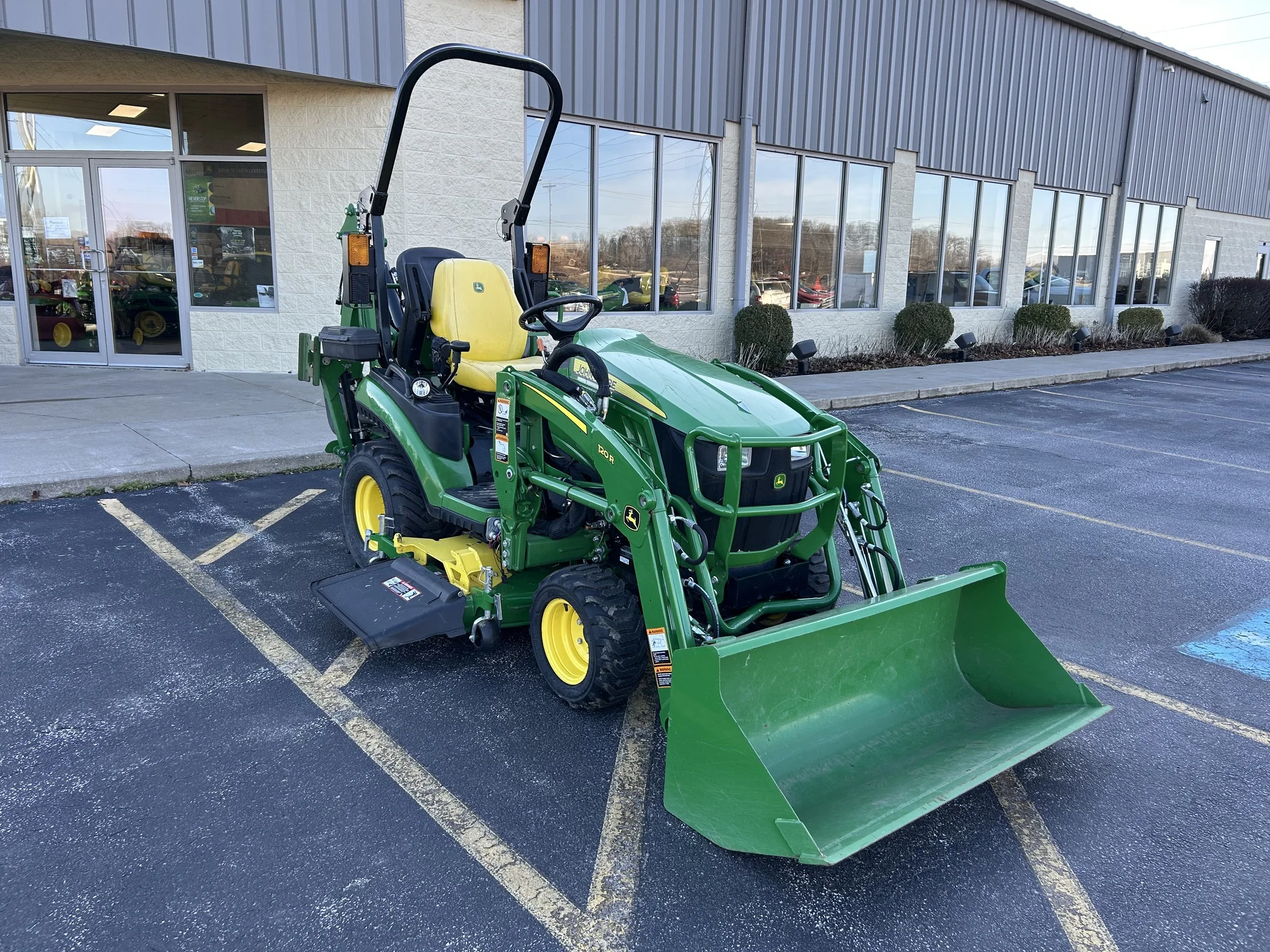 High Quality John Deeree 1025R Utility Tractor with Engine and Pump Germany Origin Available Now with Fast Delivery