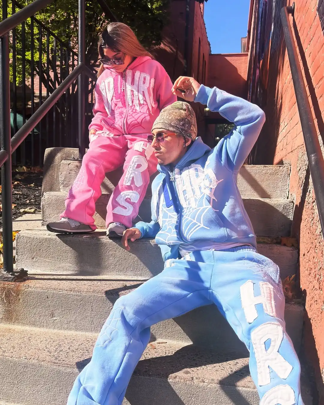 High Quality Custom Oversized Stacked Rhinestone Sweatsuit Tracksuits  Sweatpants and Cropped Hoodie Jogger Set for Men Cotton