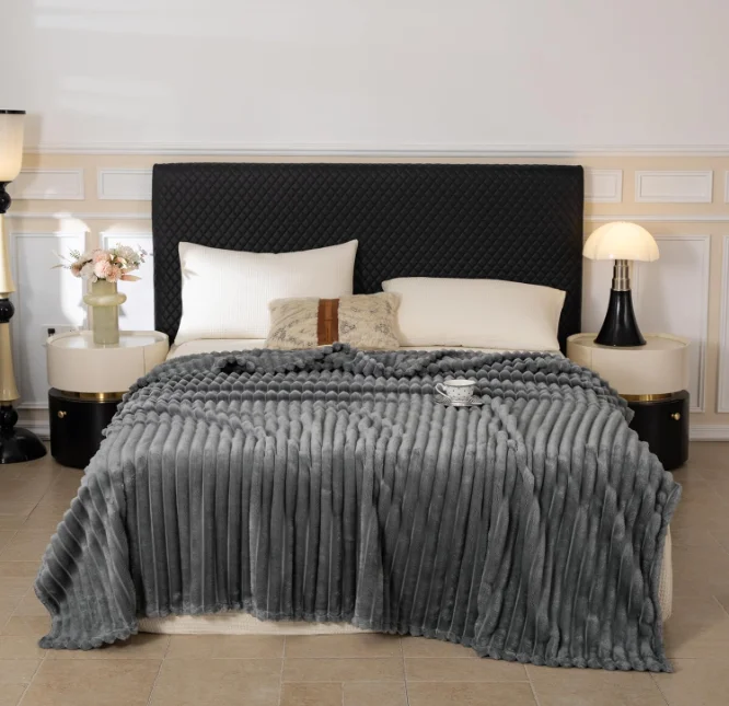 Throw Blanket for Bed,Sofa With Solid Color 1 Piece Soft Milk Velvet Blanket  Fleece Blanket Skin-friendly for Queen Bed