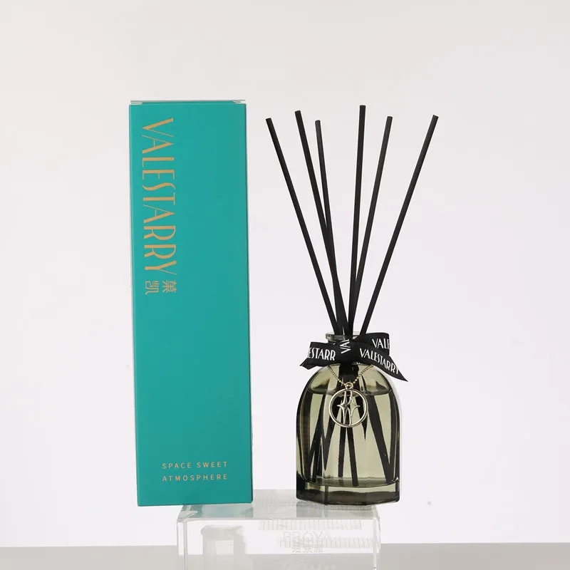 Christmas Unique Design High Quality Custom Scents Essential Oil Fragrance Top Material Safe Care Refreshing Oil Aromatherapy