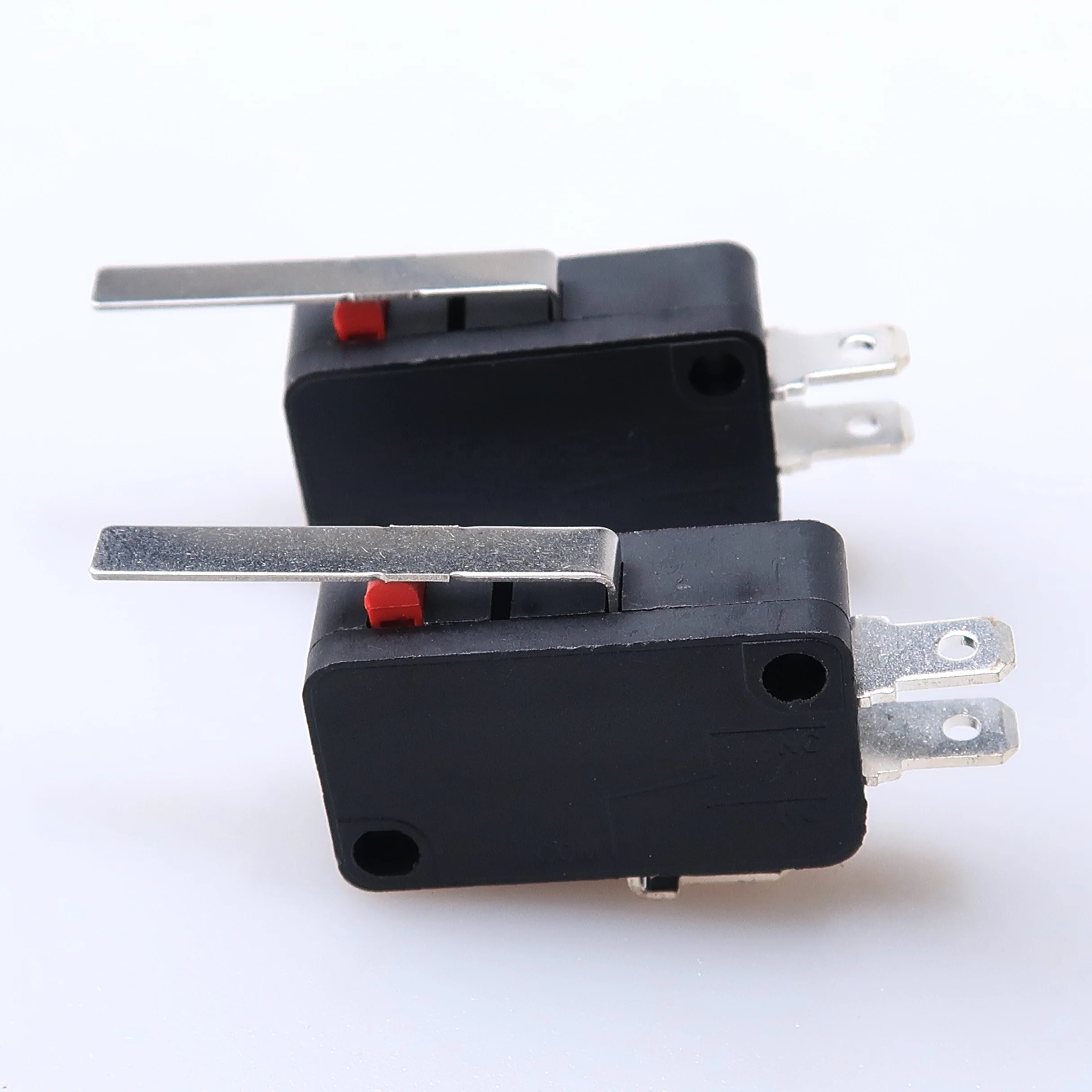 USHUN KW-16 Micro Switch – Normally Open, 2-Pin, With Long Press Lever – 1 Piece