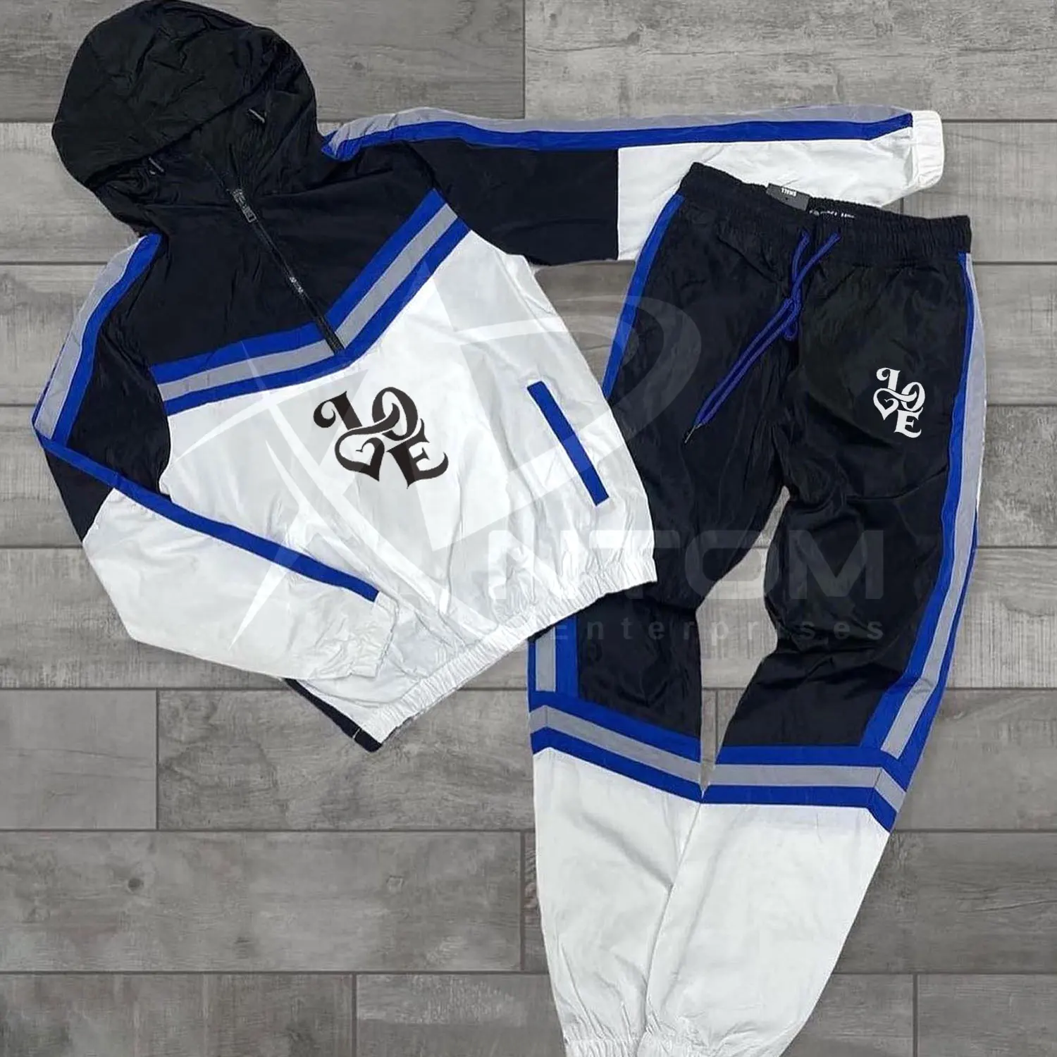 New 2021 Latest Customized Men Tracksuit / Men Sweat Suit/ High Quality Bulk Wholesale Tracksuit