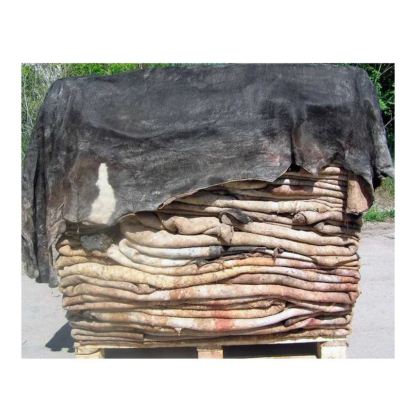 Dry And Wet Salted Cow Hides / Skins / Animal Cattle Hides Available