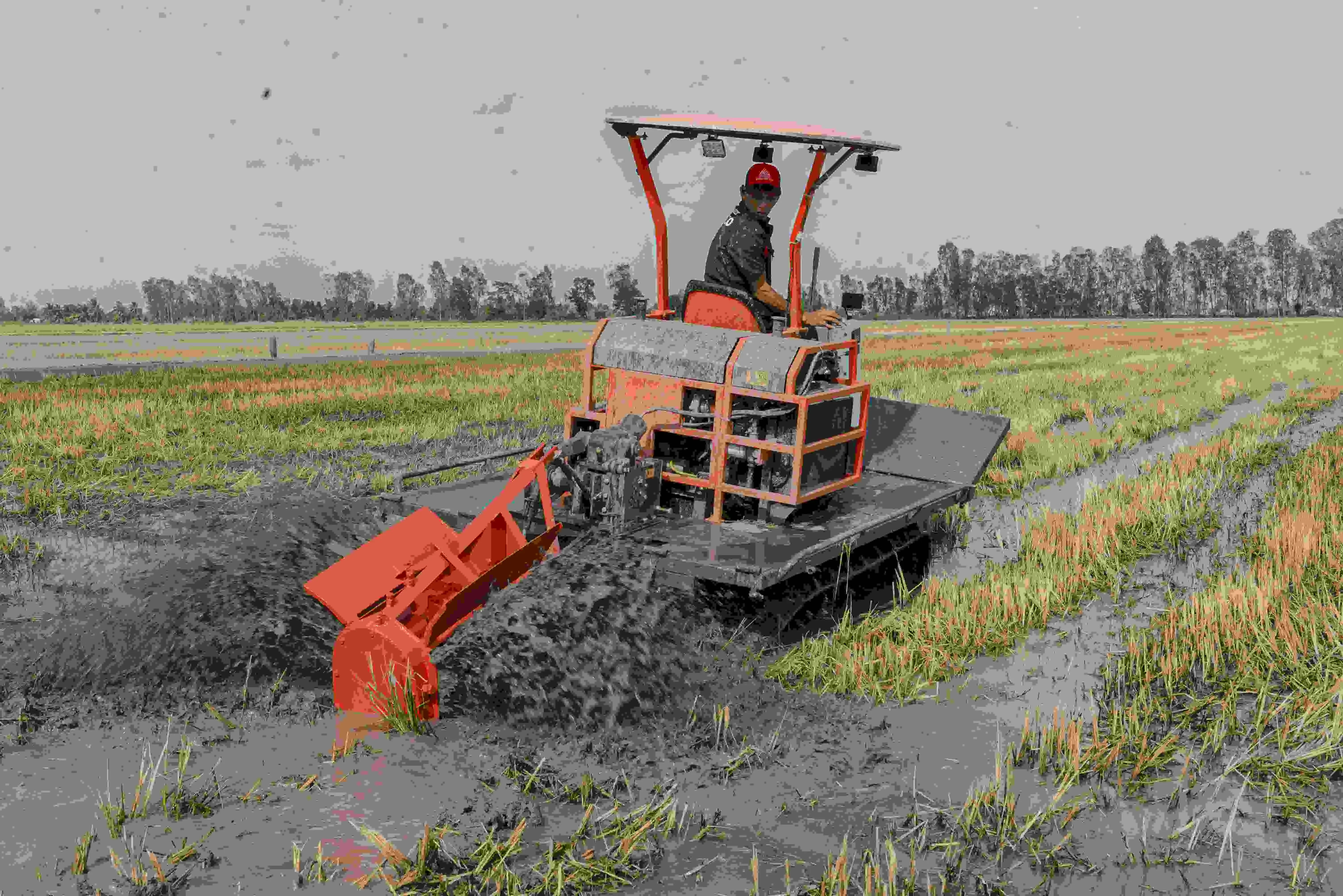 Farm Machine Ridge Hogico Ridge Moulder HG4560VN - High Productivity Farmland Cultivation ...