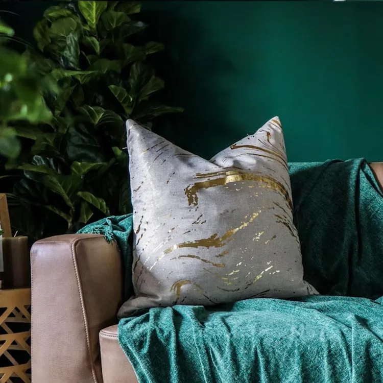 Wholesale Gold Decorative 2022 New Arrival Tufted 45x45 Custom