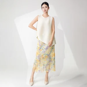 Latest Design Women's Elegant Set Casual Top and Fringe Skirt Two Piece Set Stretch Free Size Miyake Pleated Set