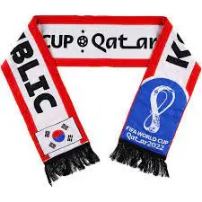 Белый корейский шарф для фанатов футбольной команды Шелковый Атласный акриловый трикотажный жаккардовый длинный с логотипом дешево