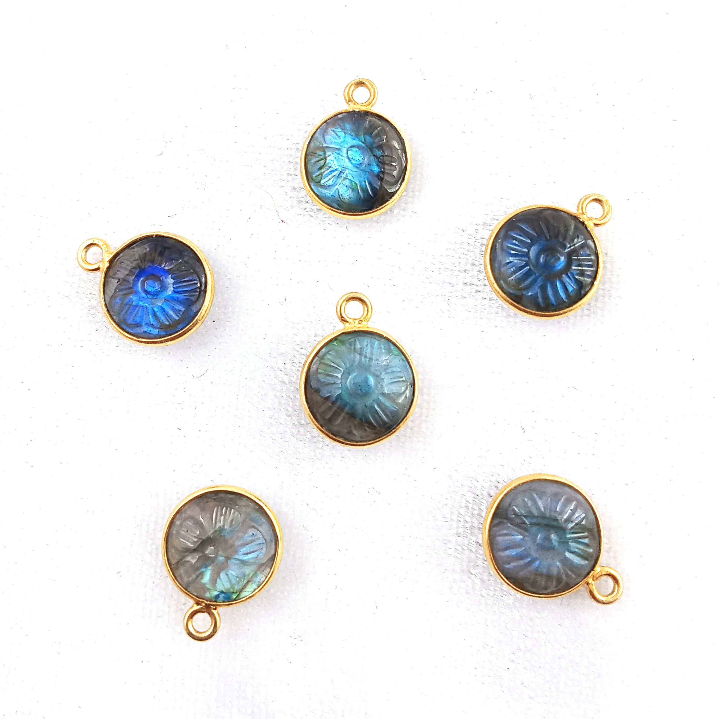 Labradorite Gemstone Size10mm Flower Carving Round Shape Gold