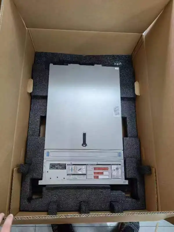 Dell PowerEdge R740xd 2U server met Xeon Platinum 8163, 24×SFF opslagbays, PERC H740P en krachtige 10GbE-netwerken