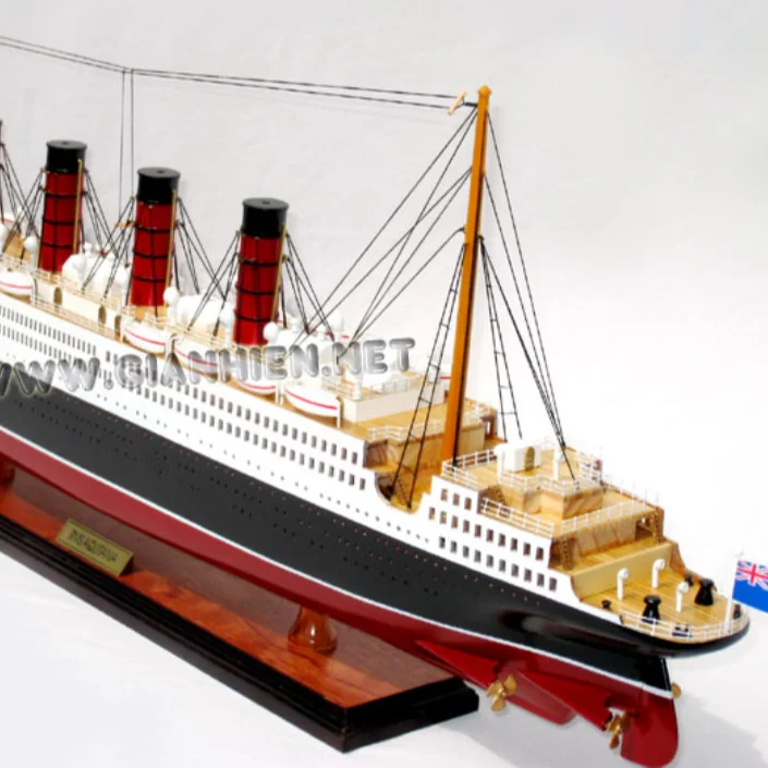 MODEL SHIP RMS AQUITANIA / CRUISE SHIP MODEL / HANDICRAFT WOODEN SHIP ...