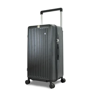 Customizable 30\" Big Capacity Trolley Luggage Durable PC Material with New Design Unisex Spinner Caster TSA Lock