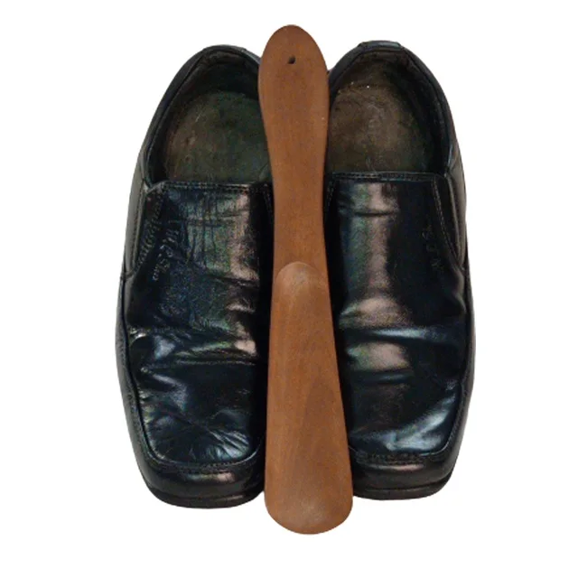 Amazon Shoehorn с ручкой для мужчин женщин детей пожилых портативный короткий деревянный черный лазерный мешок обувь Лотос пистолет шелк дерево логотип