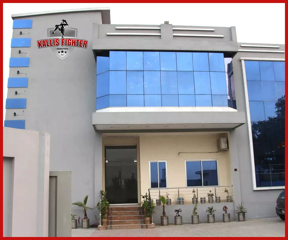 TITLE Boxing Full-Length Satin Robe - Boxing Robe For Training & Fight Night