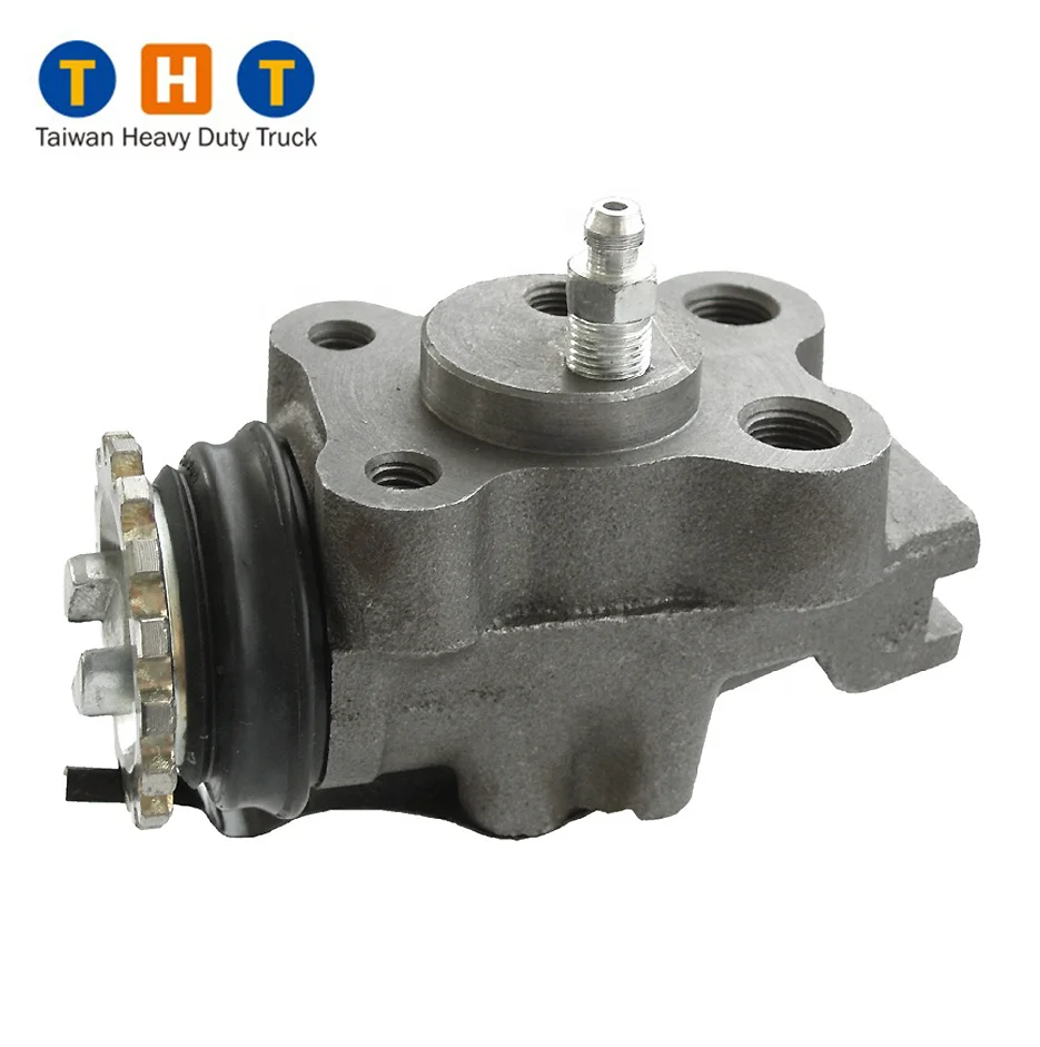 Brake Wheel Cylinder RH LH MC832755 MC832754 Truck Brake Parts For  