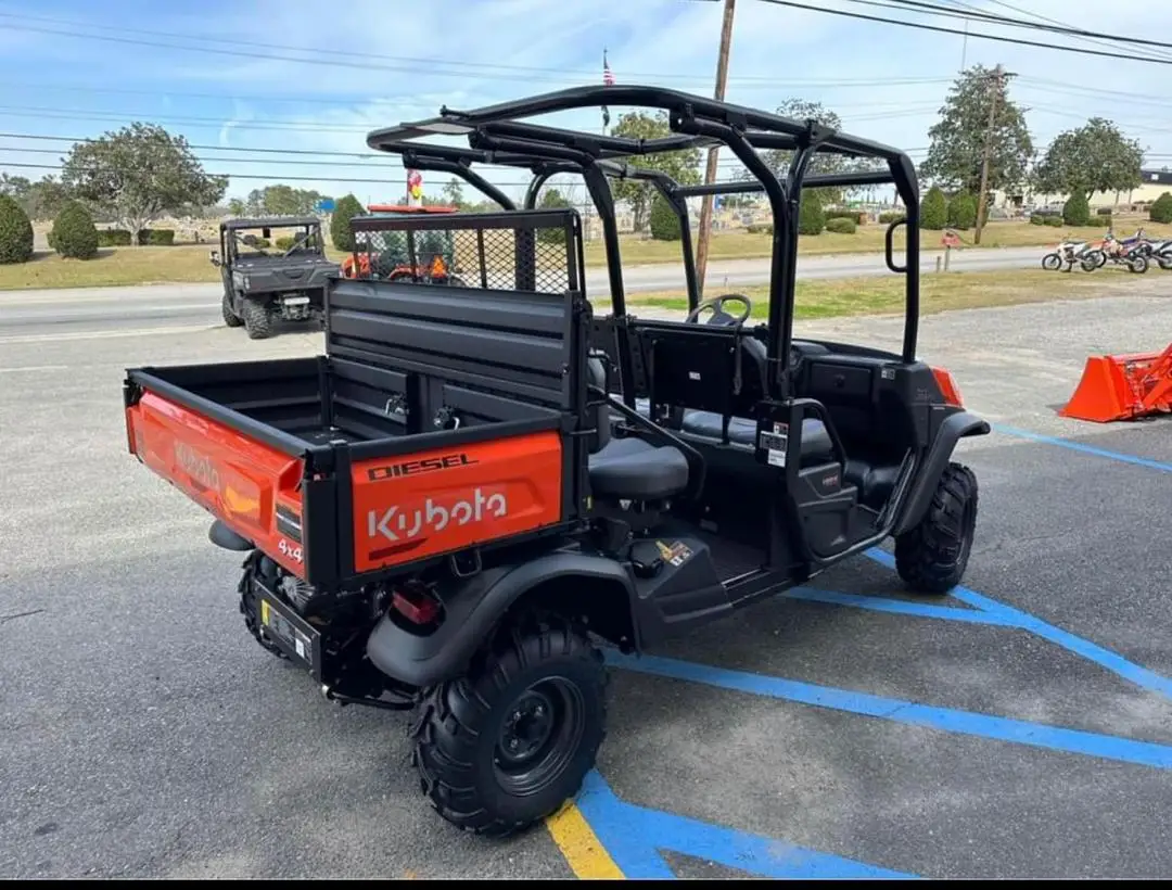 Hot Selling 2023 4x4 Kubota 3000w Electric Utv Utility Vehicle On Sale