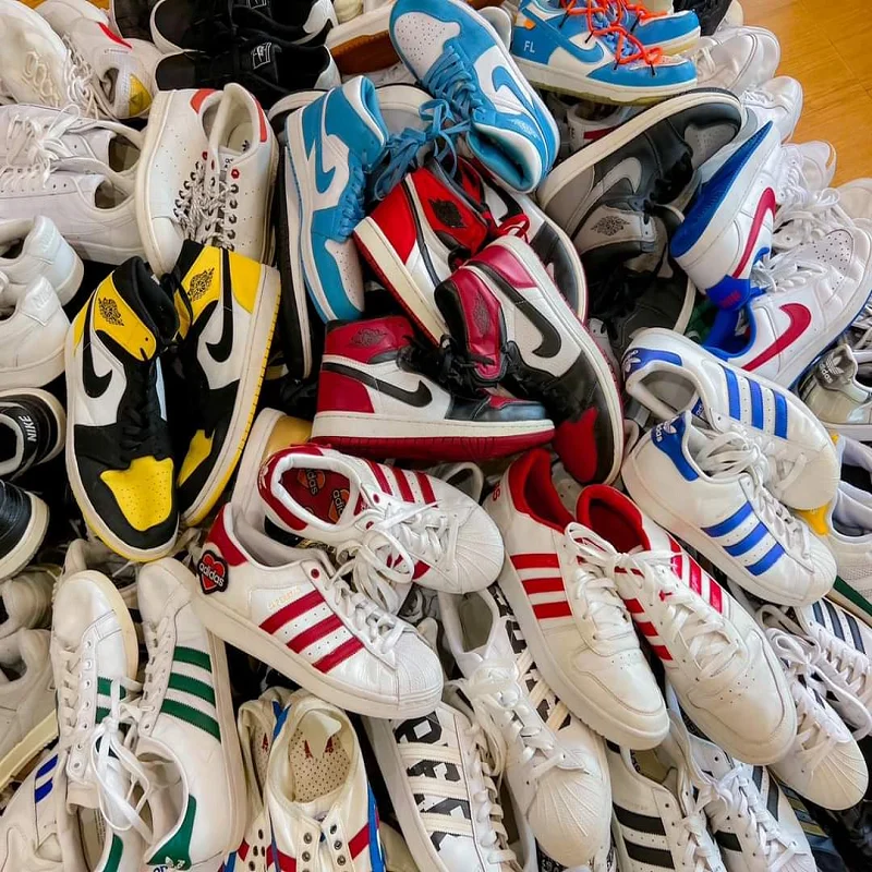 Bulk Wholesale Men Sports Casual Male Fashion Sneakers Mixed Type Black