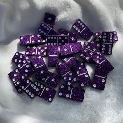 High Quality Resin Epoxy Large Size Resin Dominoes 28 Piece Set with Bag Natural Dominoes Sets Black Numbers Kids Outdoor Games