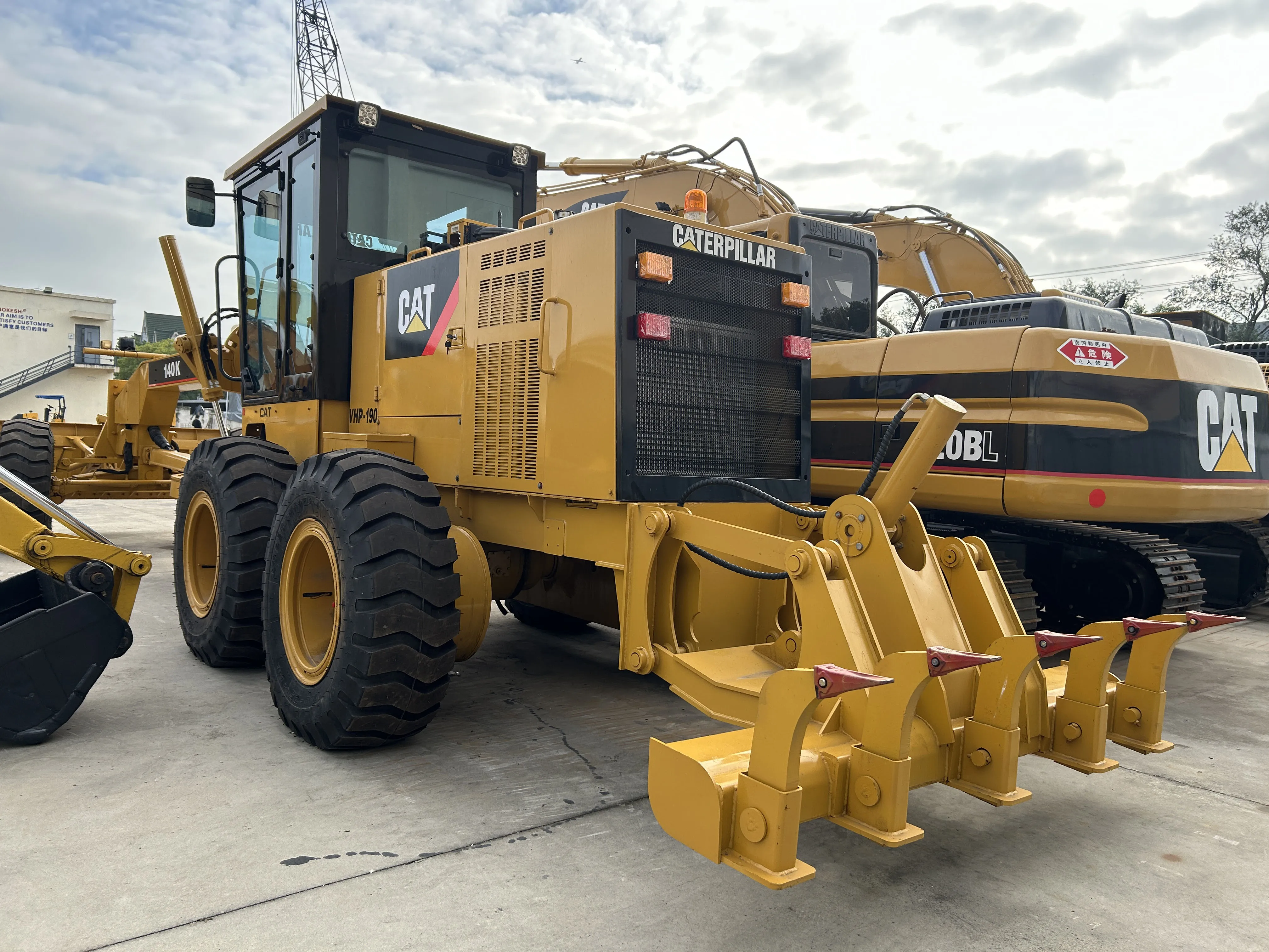 Front Blade Grader Used CAT 140K Motor Grader in Pakistan