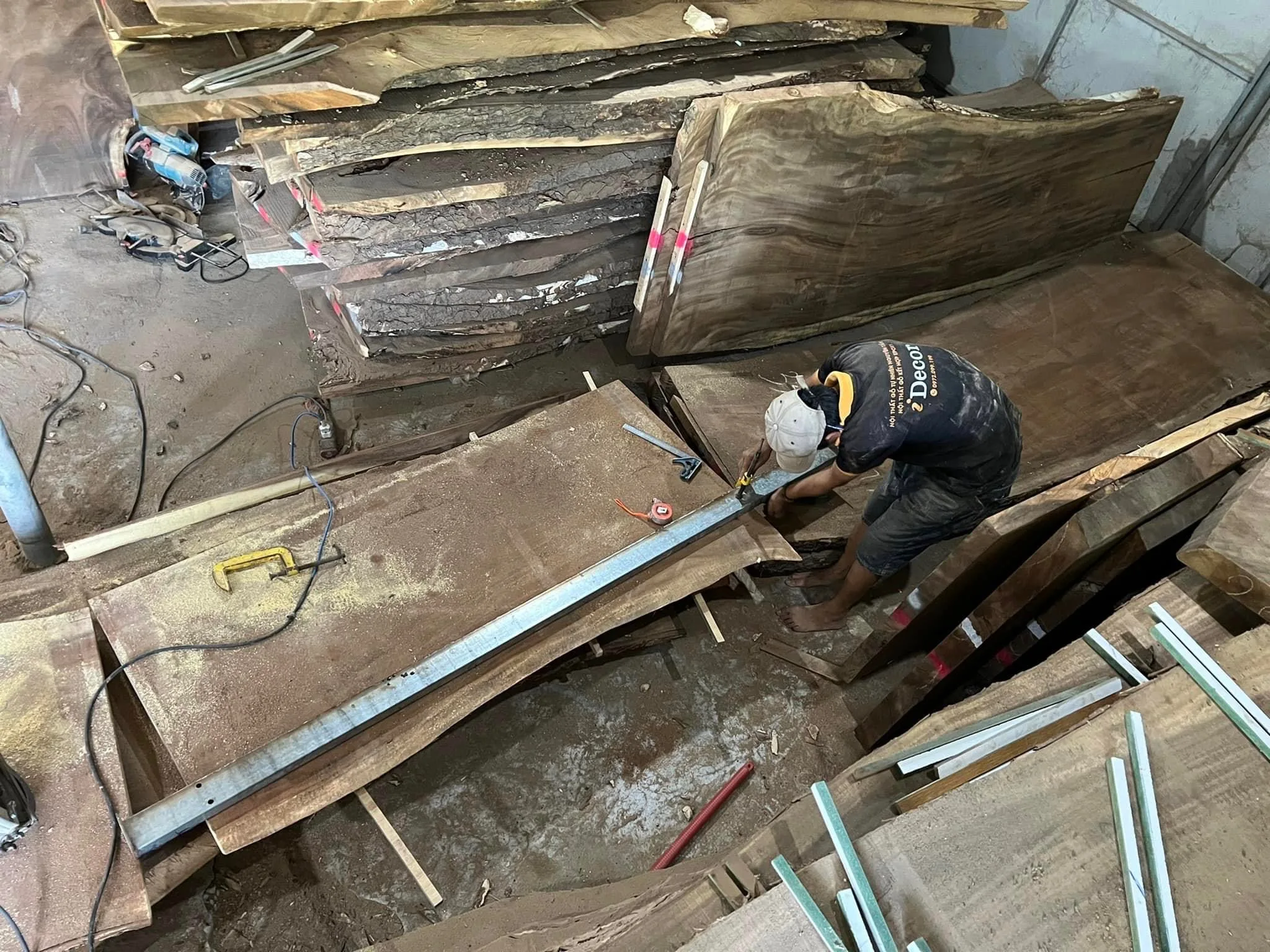 Large Size Luxury Modern Solid Wooden Dining Table And Chairs With