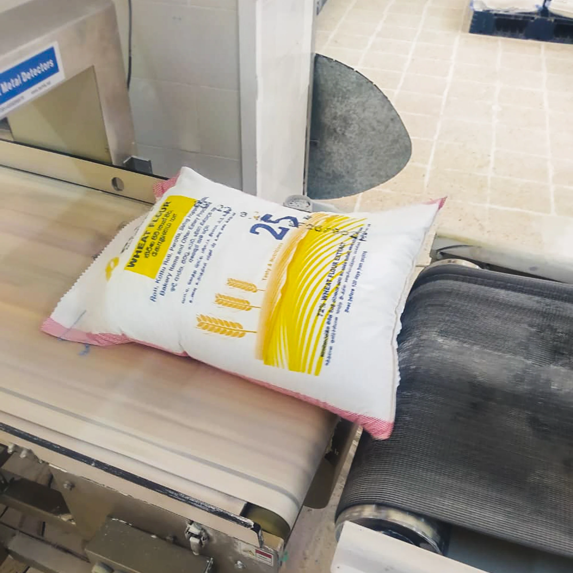 25kg Myna Wheat Flour New Brand Customizable Services Egyptian Products