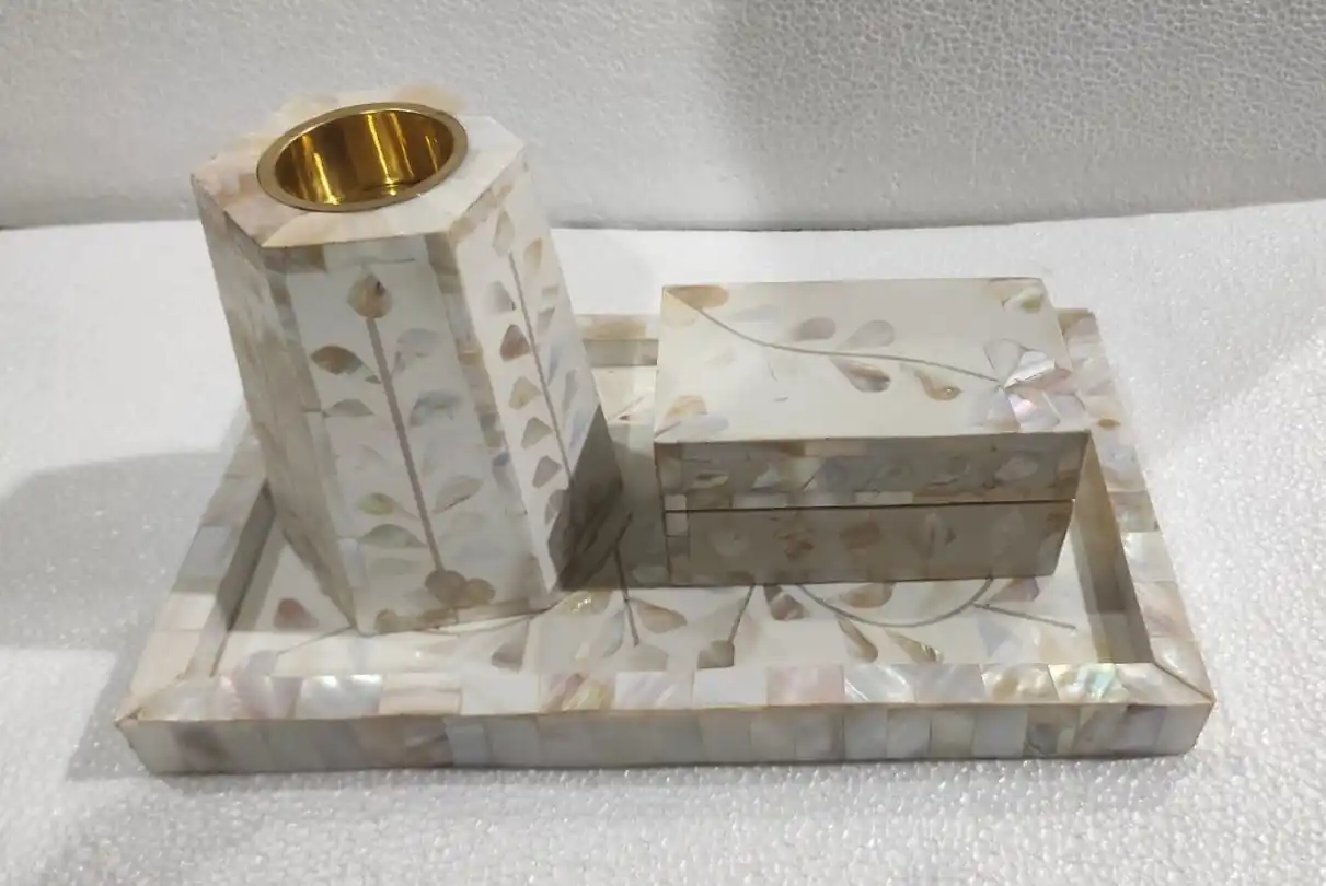 MOP Incense Burner with Mother of Pearl Inlay Agarwood and Seed Wholesale Price Wood Burner for Bakhoor
