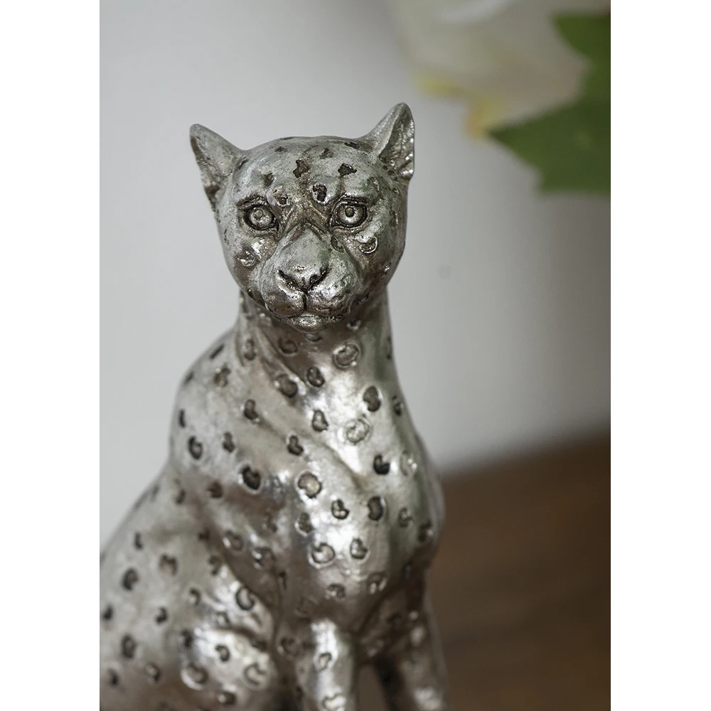 a&b home premium quality resin cheetah