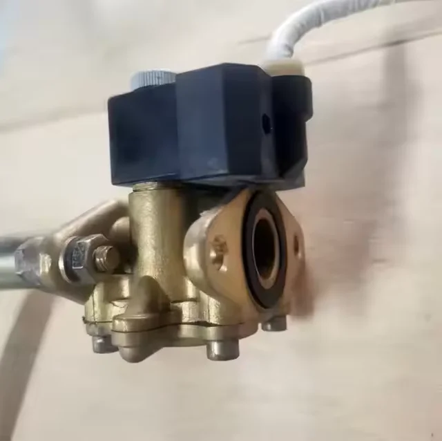 Good Brand High Quality High-Precision Double Outer Flange Solenoid Valve for Fuel Dispenser