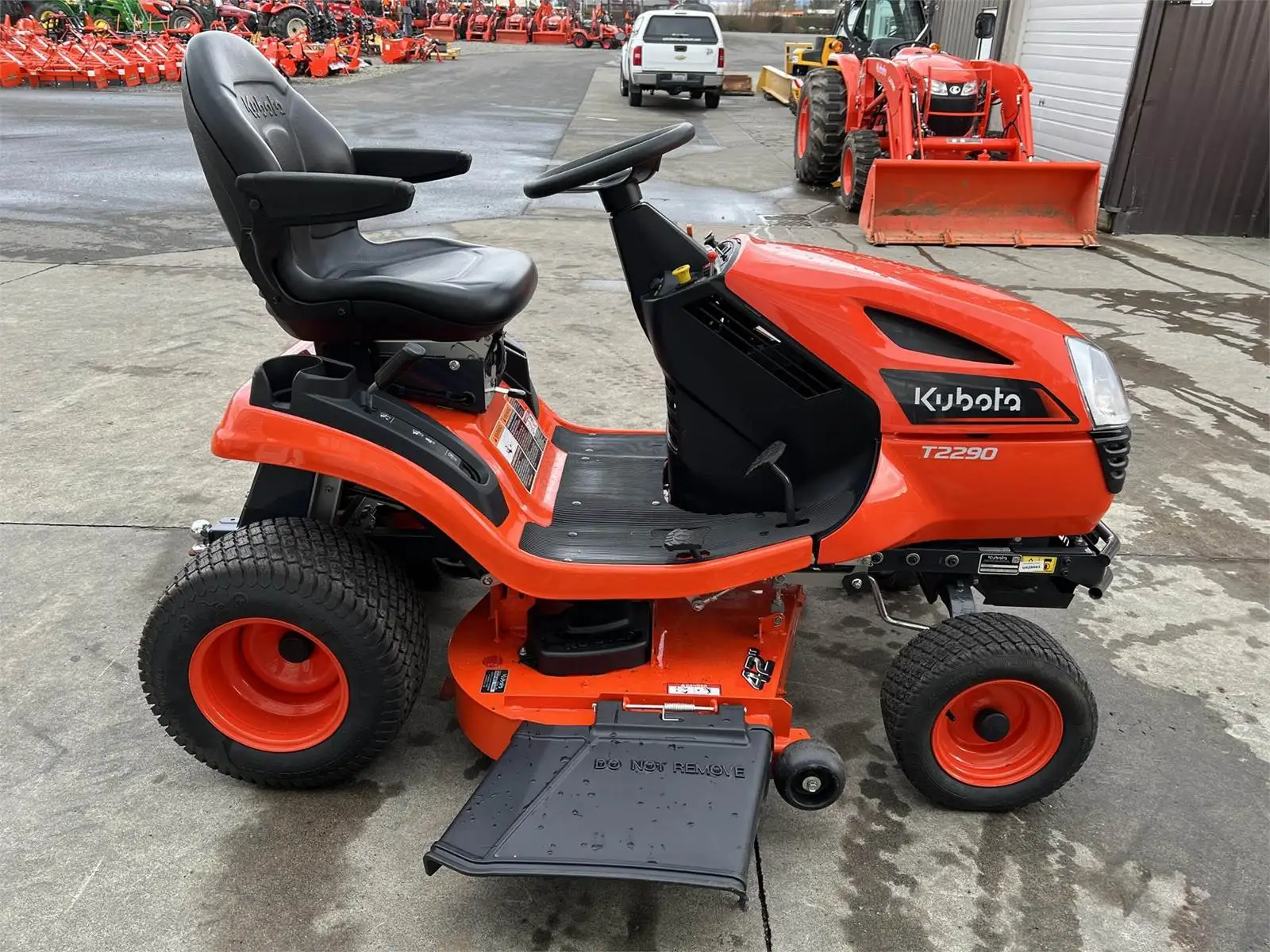 Wholeleae Riding Lawn Mower/ New Kubota G261hd Rideon Kobota Mower