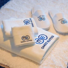 Wholesale Hotel Bath Towel Set GSM400-600 Wash Towel 100% Cotton Luxury White Jacquard Bath Towel Sets with Logo Embroidery