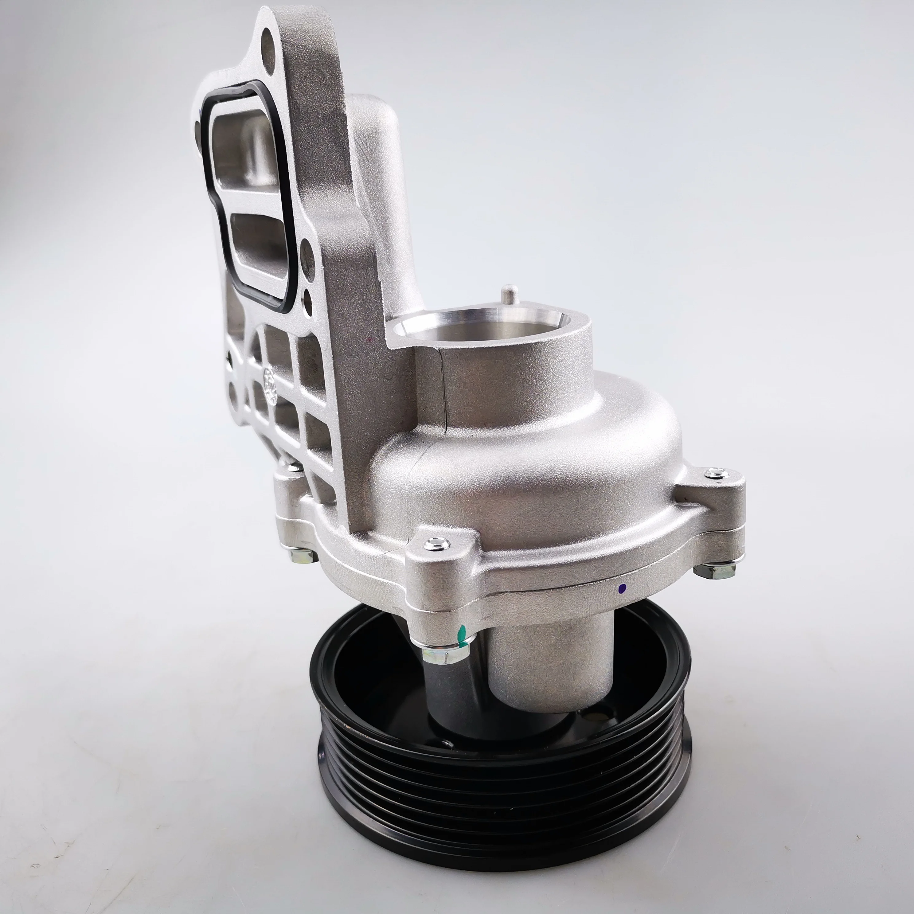 SAIC MAXUS G10 T60 V90 V80 Diesel 2.0T Original Water pump 