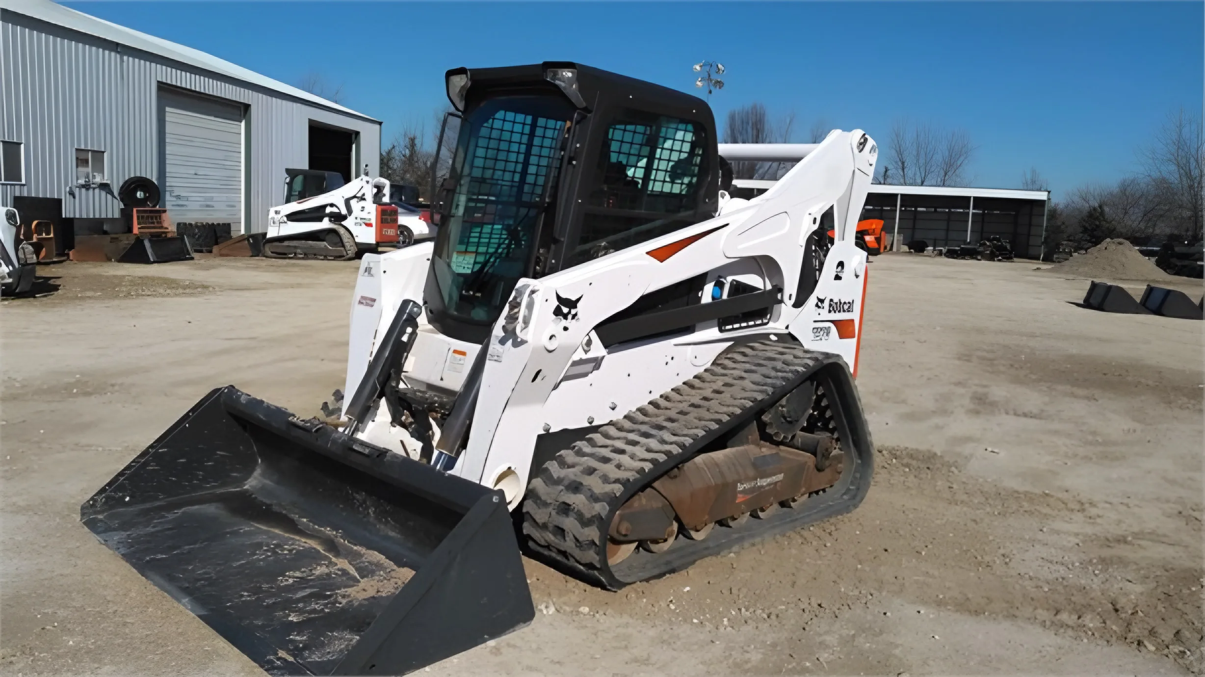 2021 Bobcat T870 Mini Loader High Efficiency EPA Approved Wheel Steer with Powerful Engine Bucket Attachment Used Condition