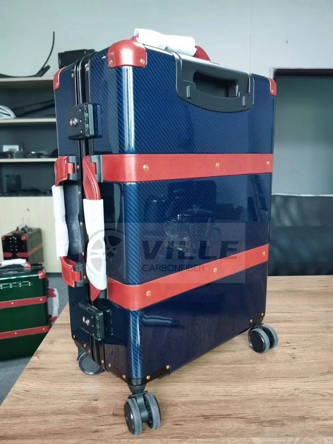 High Strength Custom Carbon Fiber Suitcase 24 Inch For Carbon Fibre