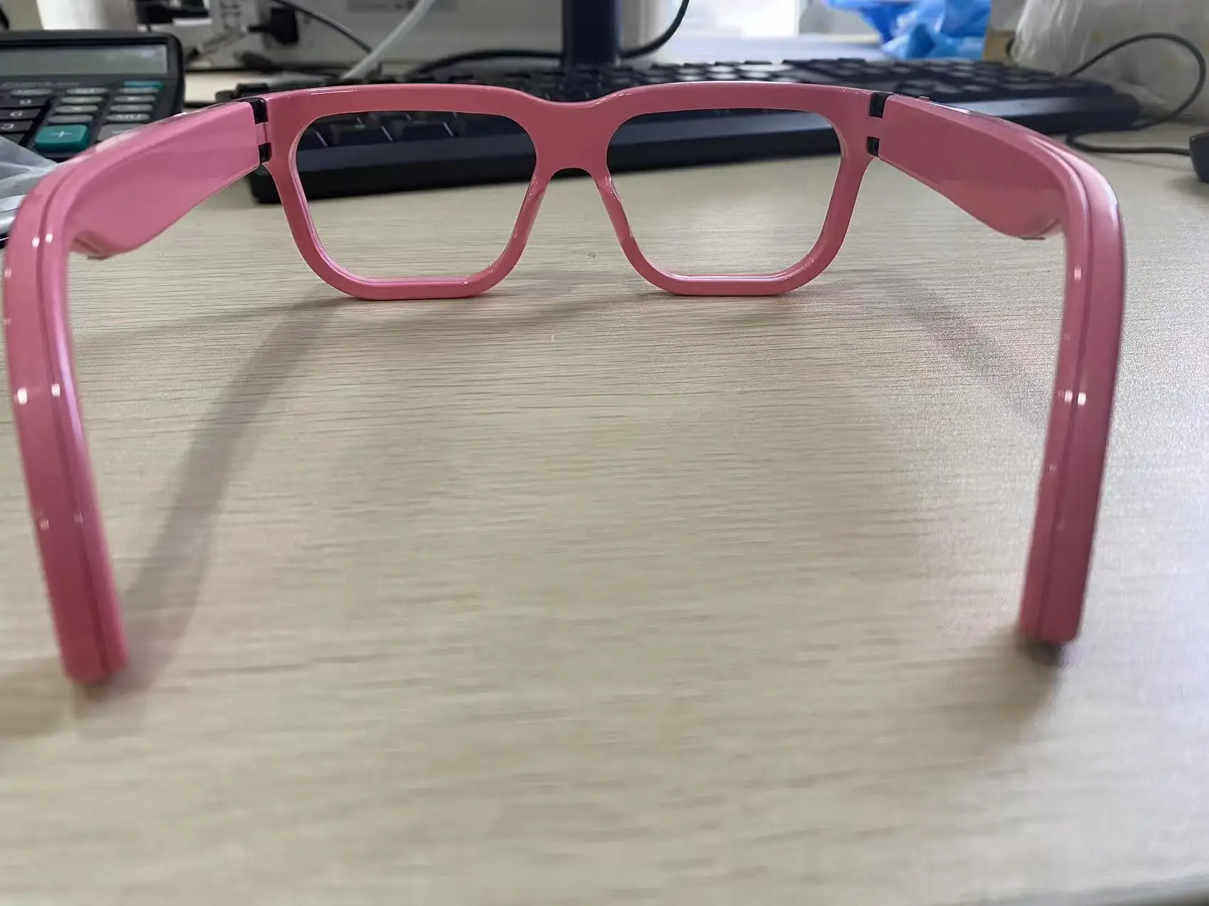 Bluetooth Sunglasses with Head Phone and Camera, Fashionable and AI Functional Customized Hardware Solutions