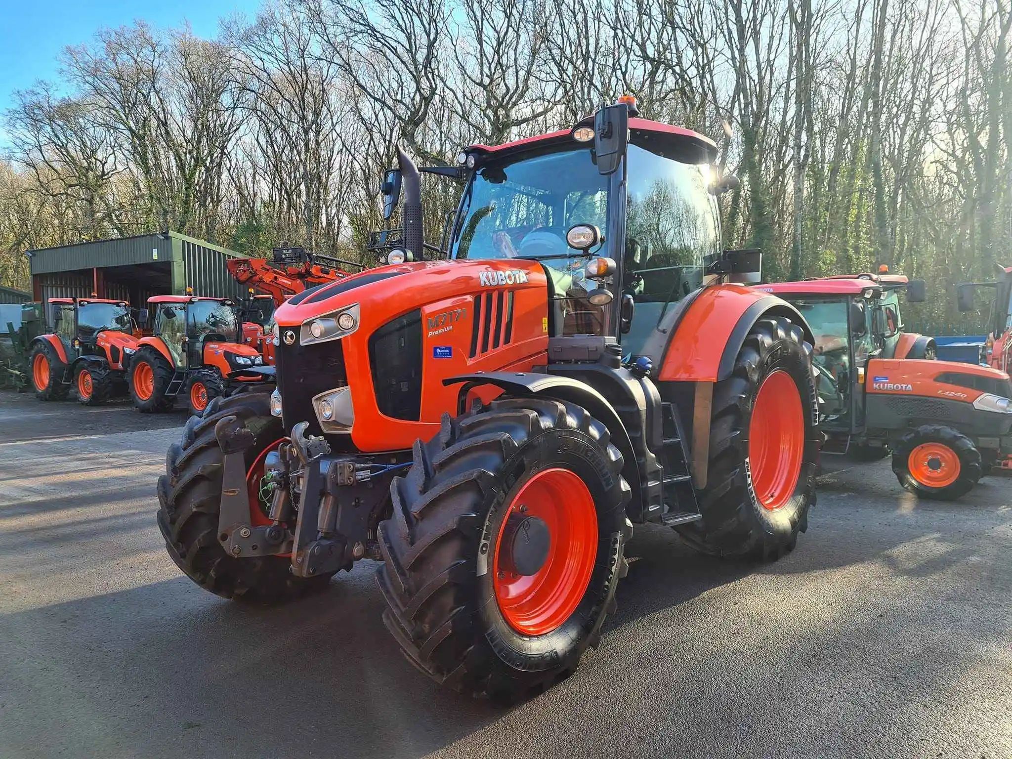 ブランド一覧 | ワールド オンラインストア High - Tractors M7171 Kubota Productivity Machinery Agricultural その他