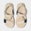 Beige con detalles en azul