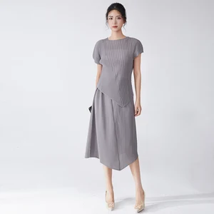 Fast Fashion Direct From Factory Women's Casual Tops and Skirts Design Stretchable Elegant Miyake Pleated 2 Piece Set
