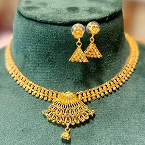 24k Gold Plated Elegant Gold Necklace and Earring Set Vintage Style for Weddings Parties Engagements Anniversaries Gift
