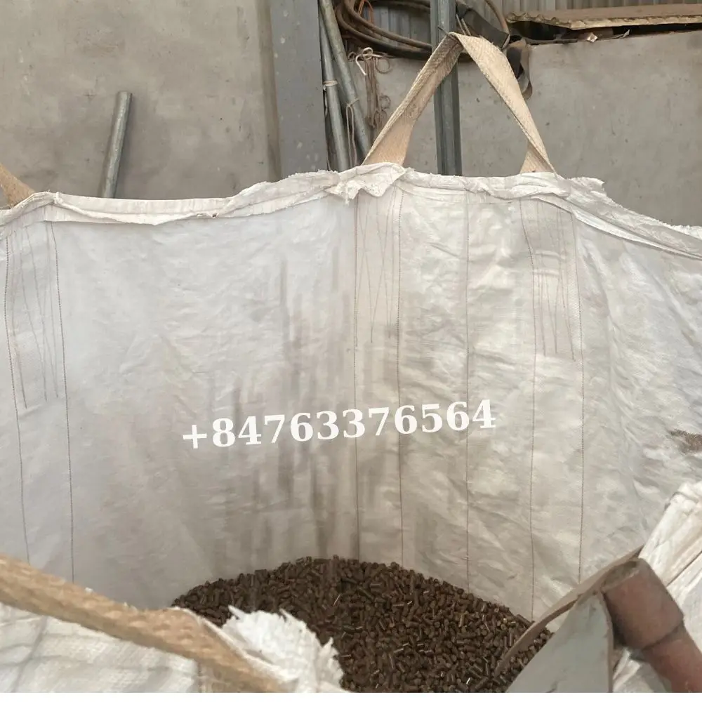 Горячая распродажа, гранулы биомассы, натуральные сосновые древесные гранулы от вьетнамской фабрики, Высококачественная 100% древесина