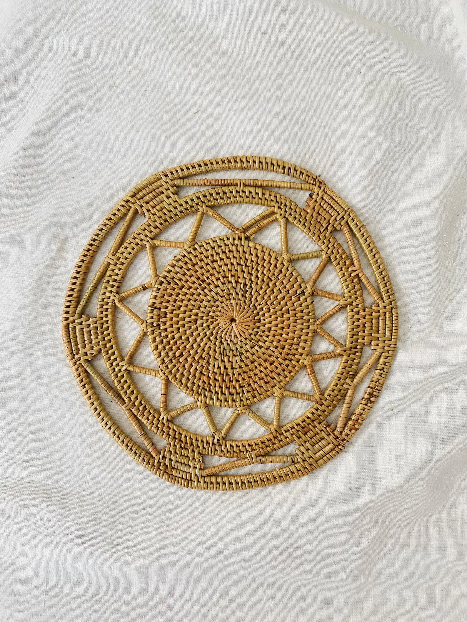 White Rattan Plate Chargers Natural Charger Plates Bulk Quantity Low