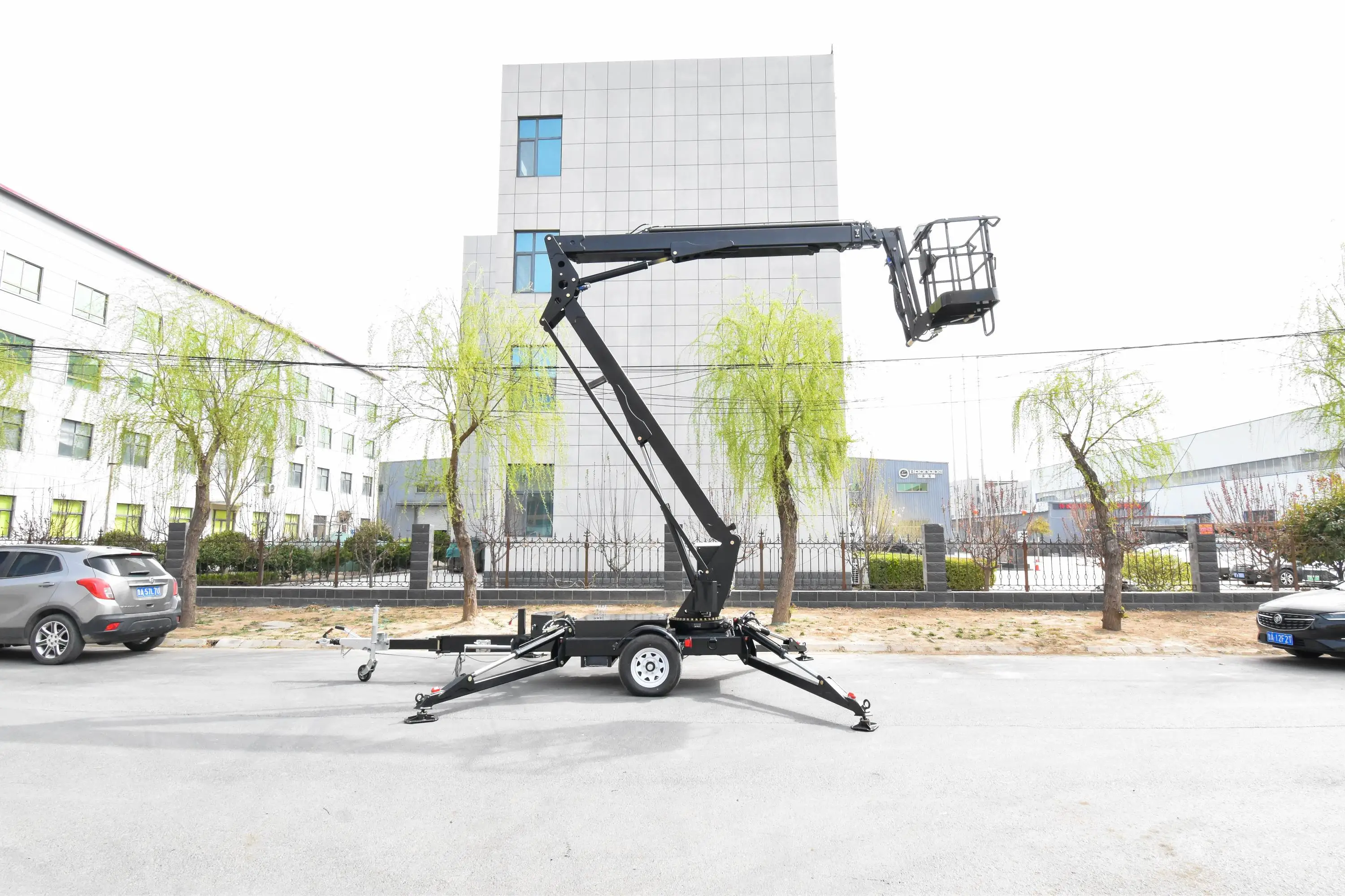 High Lift Jack Rental - Cherry Picker Boom Lifts for Hire