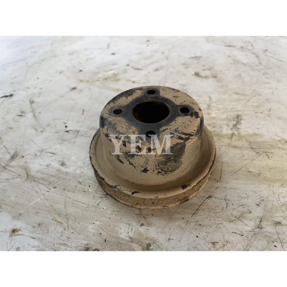 V2203 Fan Pulley for Kubota Excavator Forklift Diesel Engine Repair Parts