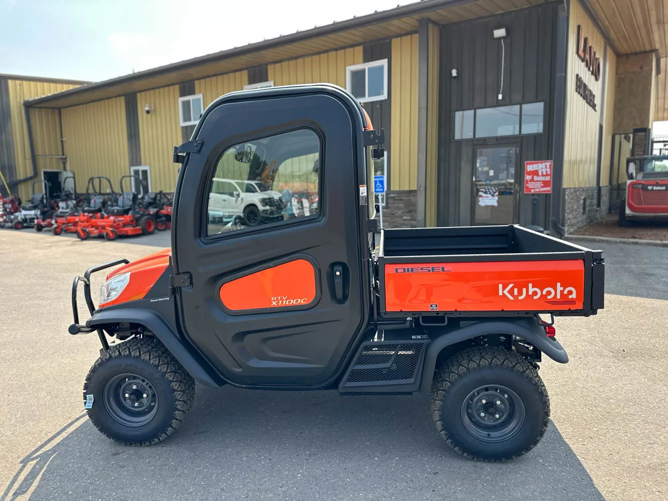 Kubota Rtv X900 Utility Vehicle Capable To Go Everywhere With High ...