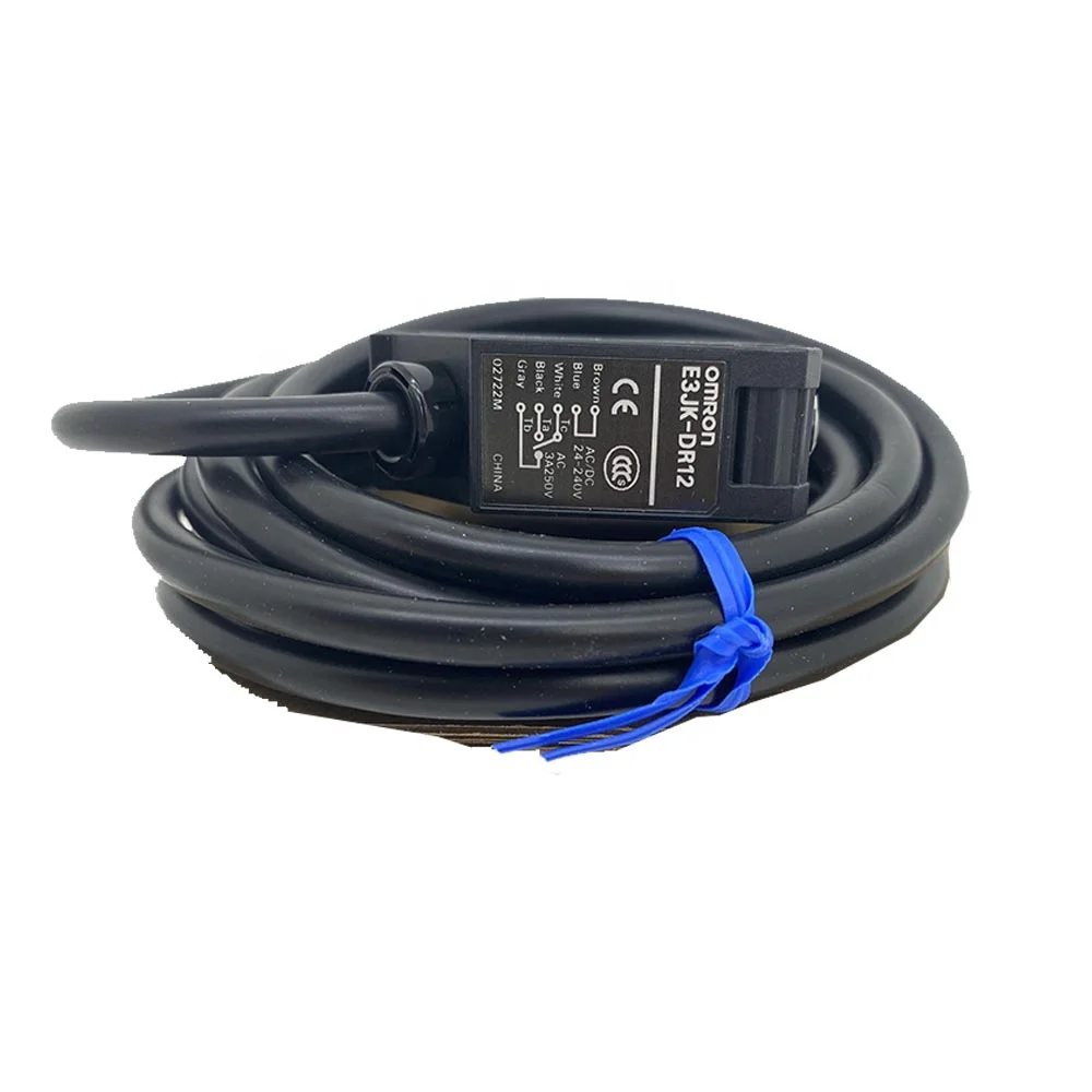 E3JK-DR13-C 2M Valgustundlik andur kinni ja peegliga E3JK DR13-C Diffuse-Reflective DR13