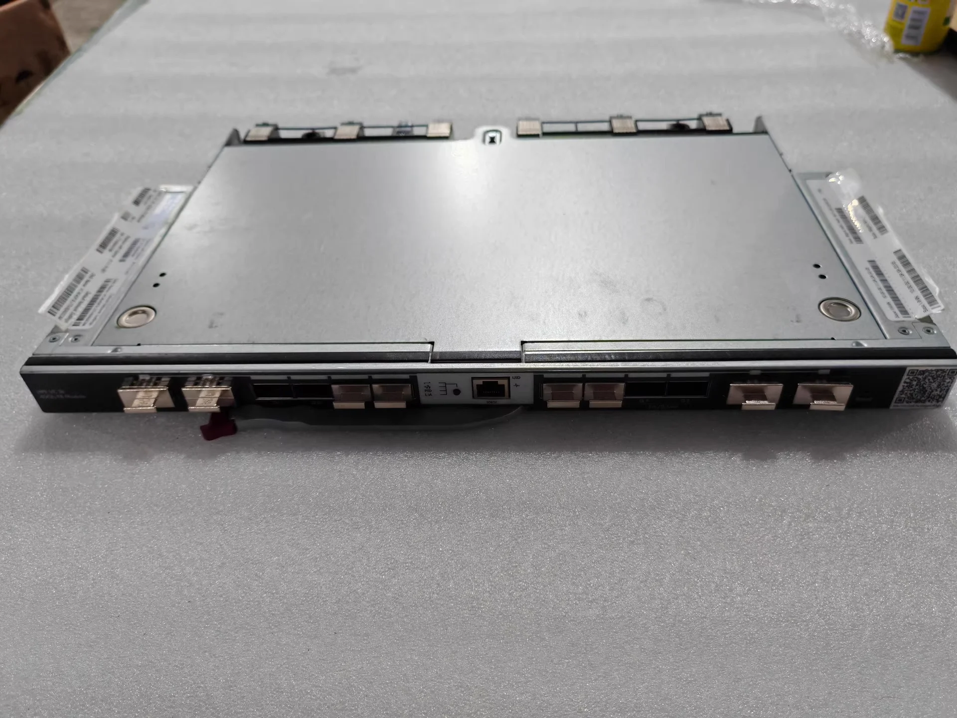 HPE Virtual Connect SE 40GB F8模块（PN794502 ‑ B23）用于协同综合织物