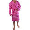 สีแดงม่วง