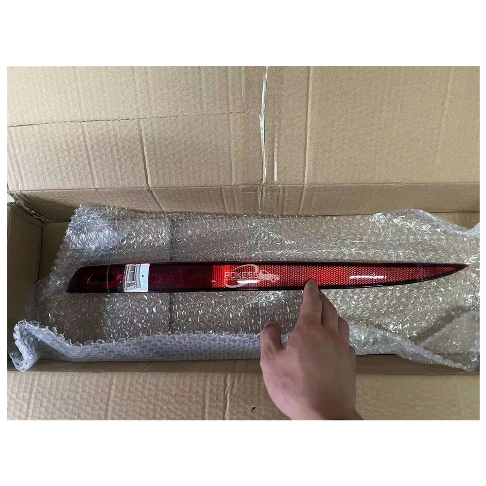 LC5Z15200C LC5B17A848A LC5B15K272A Right Rear Fog Light for Lincoln ... — 3