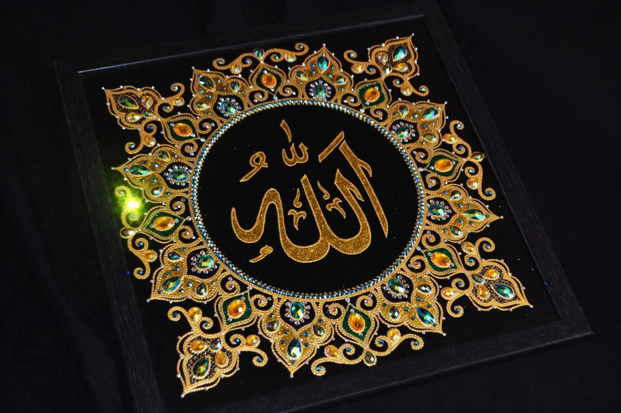Zari Hand Embroidered Islamic Praying Wall Carpet Luxurious Spiritual Home Decor Semi-Precious Stone Inlays Cross Stitch