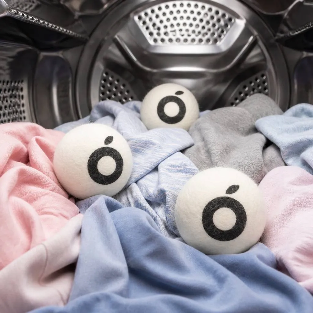 Wool Balls in Dryer Action